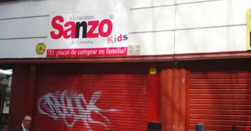 ALMACENES SANZO DE COLOMBIA KIDS ALMACENES SANZO DE COLOMBIA KIDS